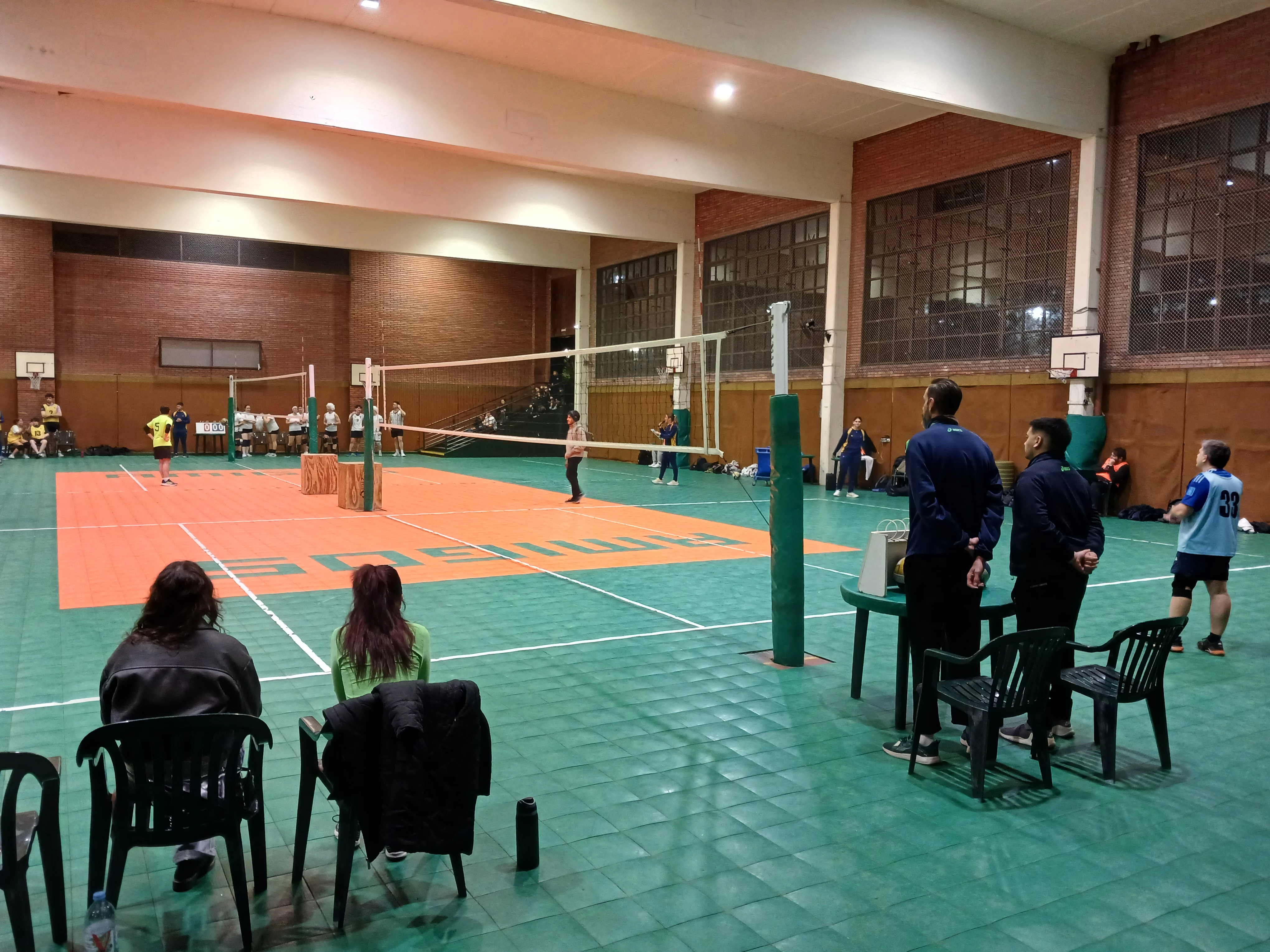 Voley