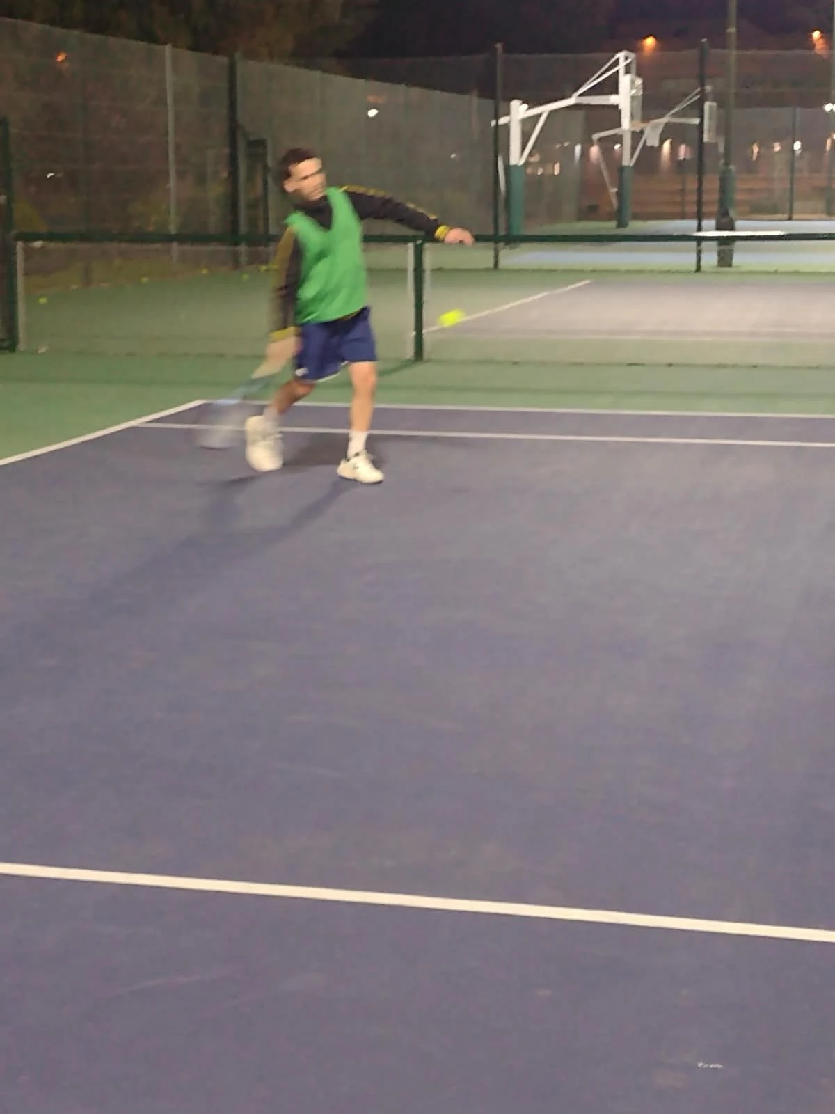 Tenis