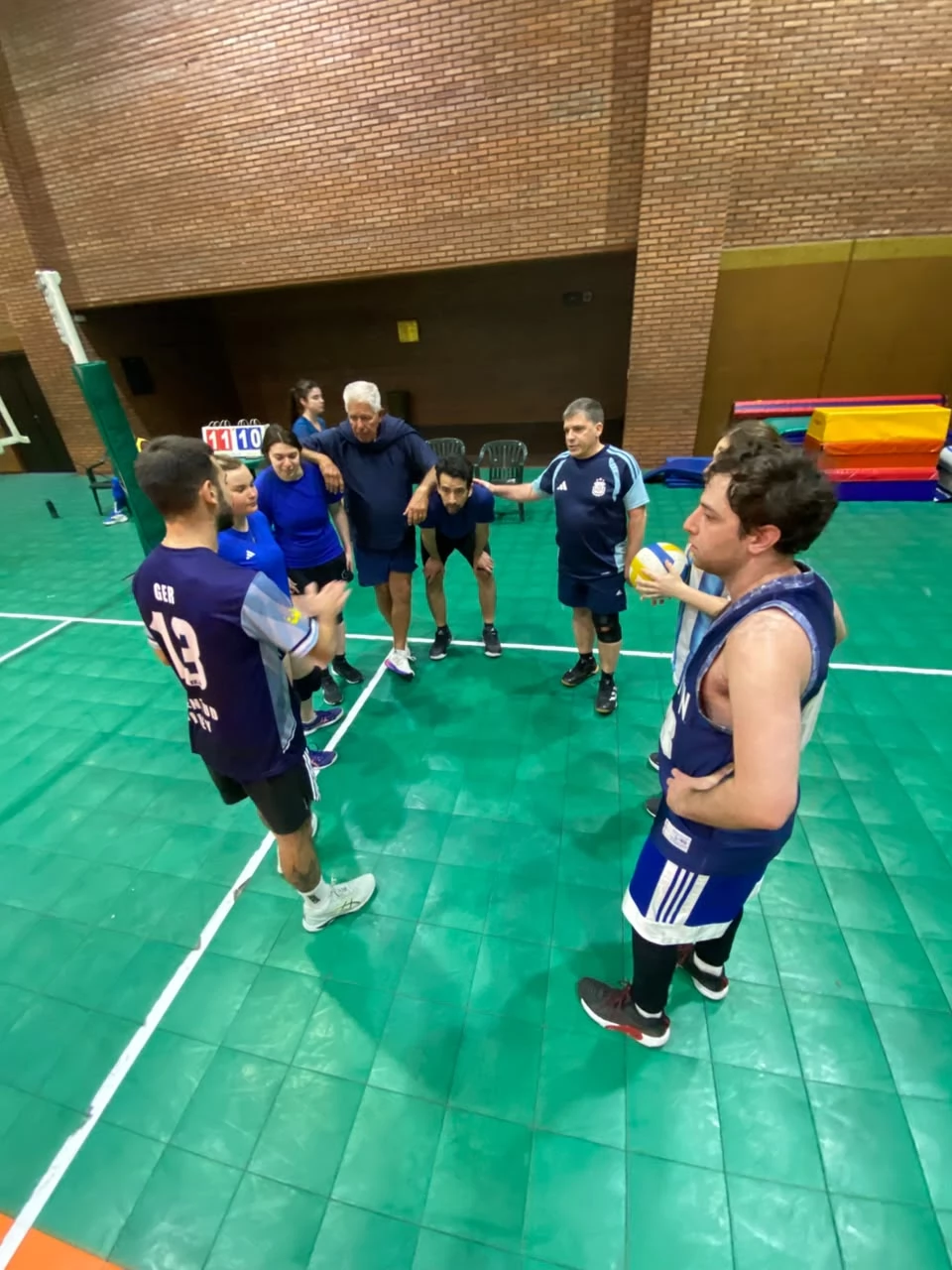 Voley