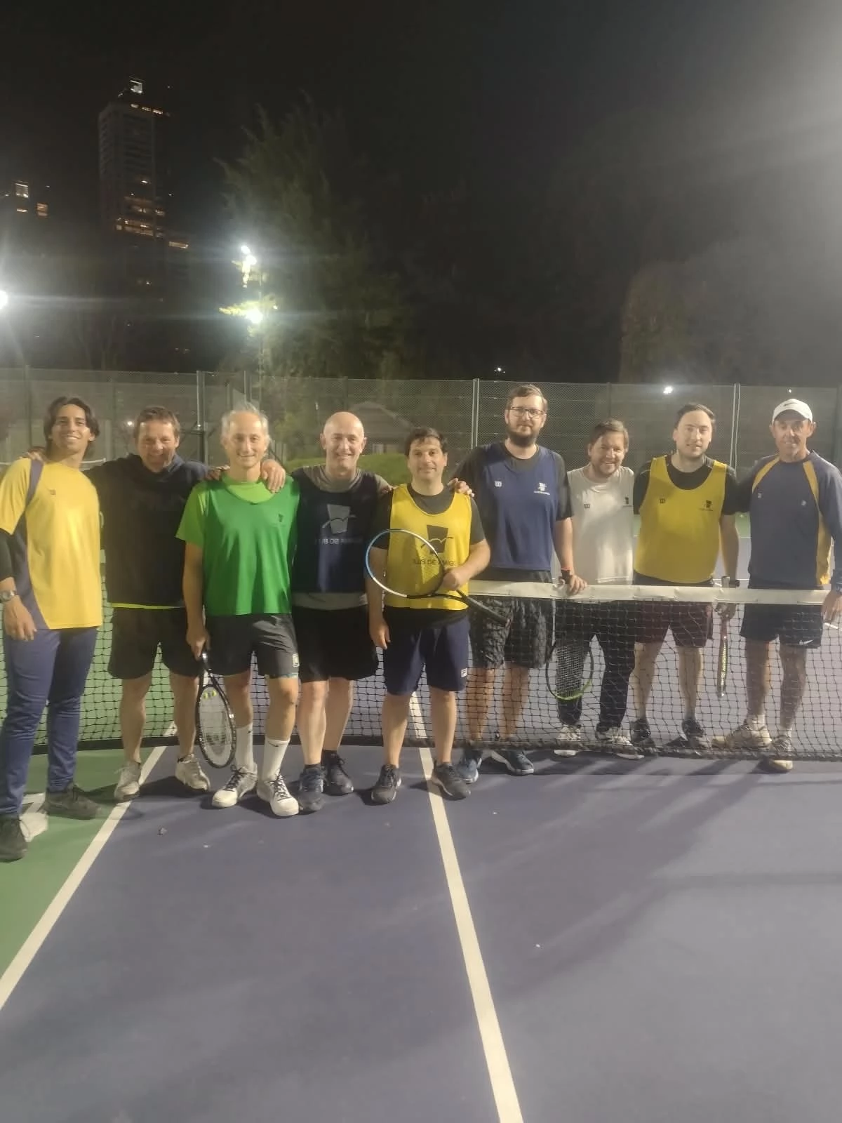 Tenis
