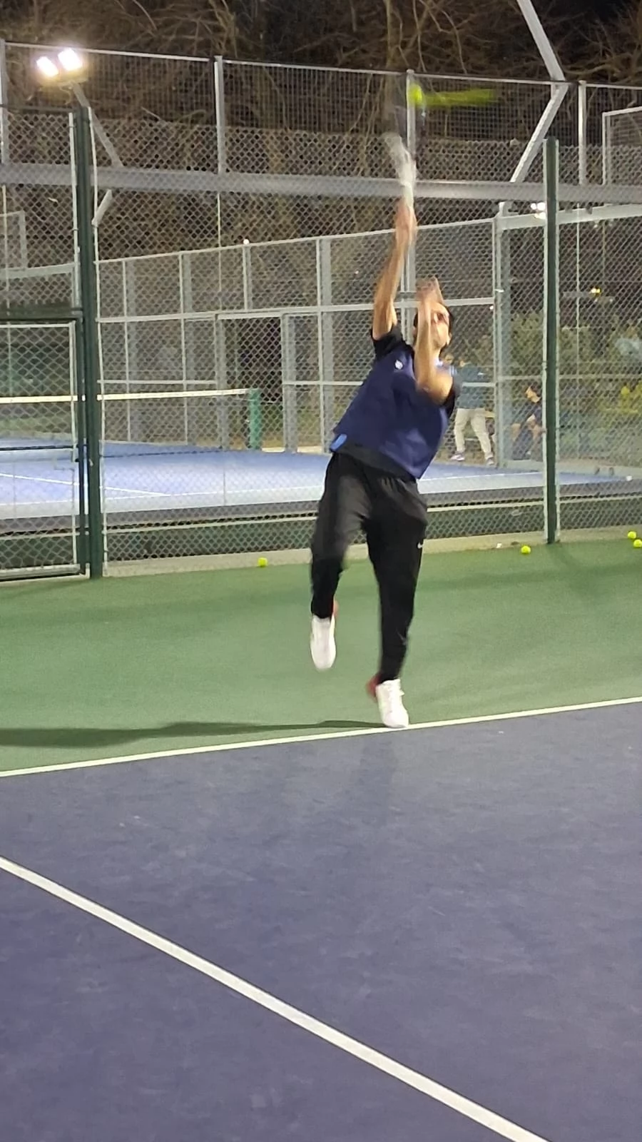 Tenis