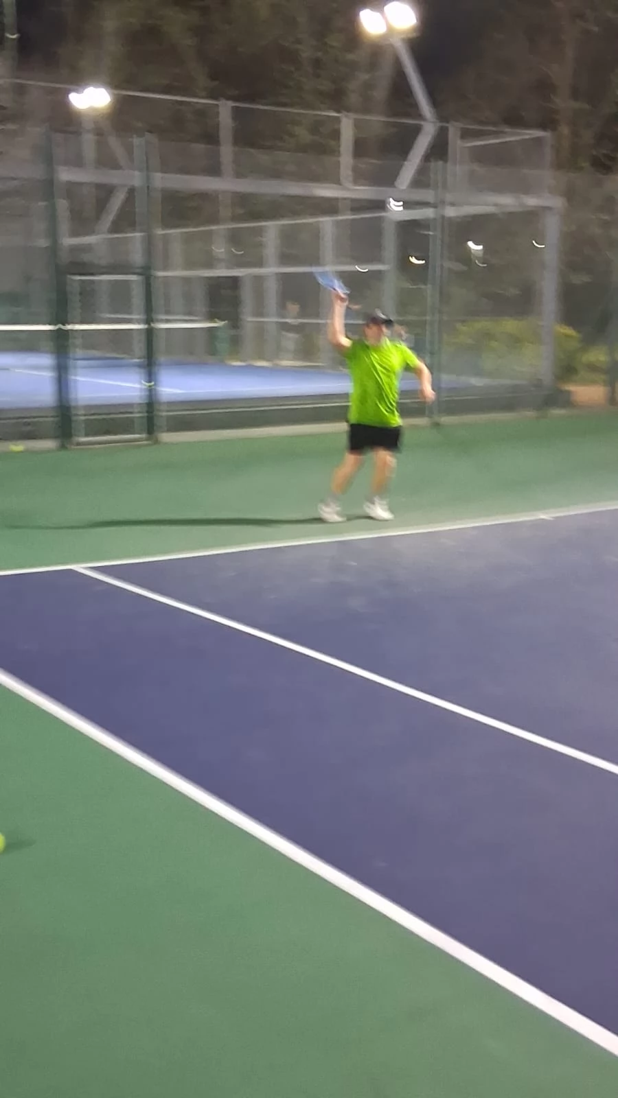 Tenis