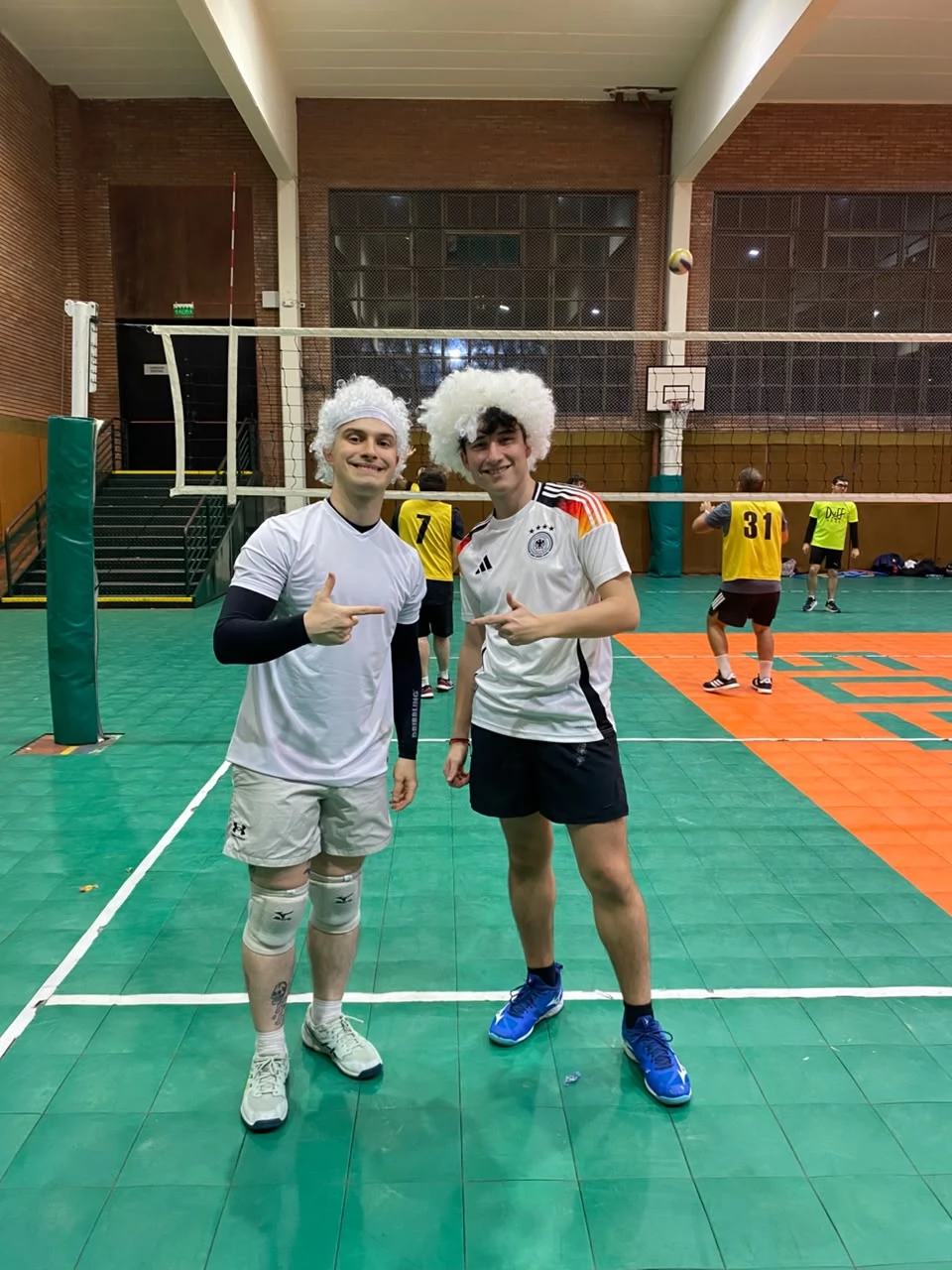 Voley